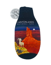 Load image into Gallery viewer, Canyonlands Candlestick Tower Bottle Holder Cool-Z