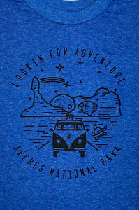Lookin' for Adventure Arches National Park - Youth T