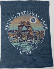 Load image into Gallery viewer, Arches Circle Park Gaiter